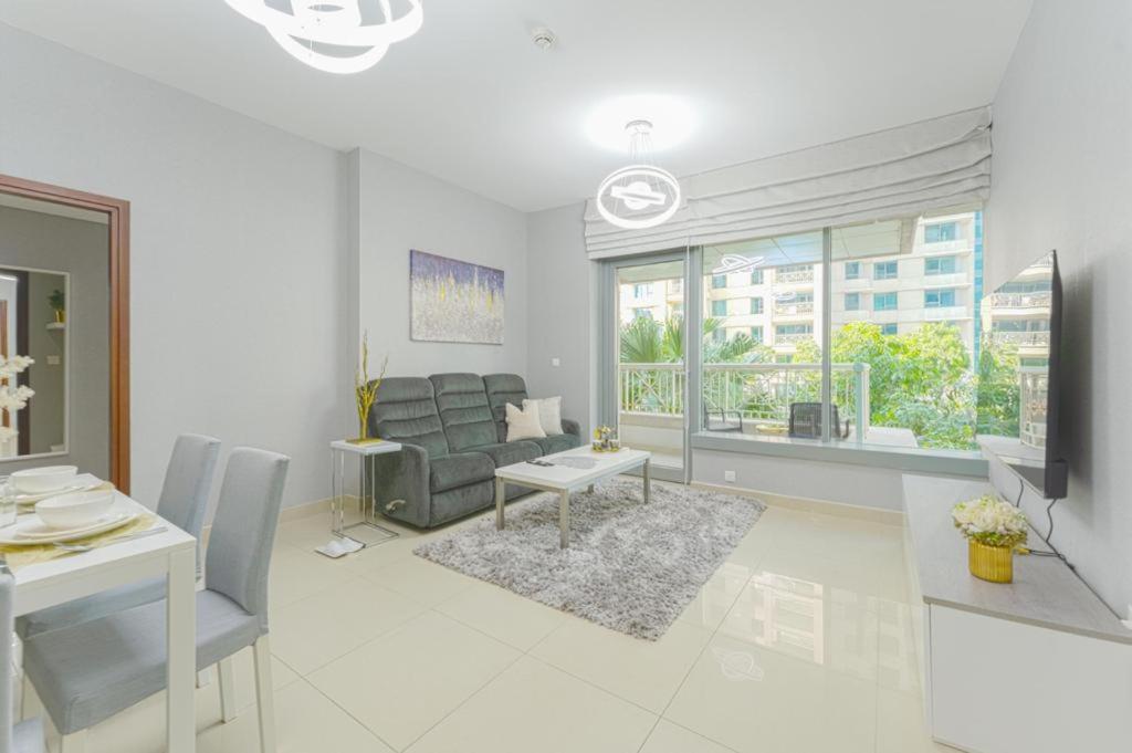 Boulevard Address - The Landmark of Modern Luxury