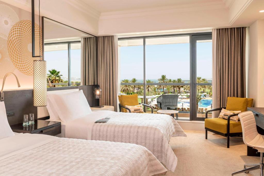 Le Royal Meridien Beach Resort & Spa – For the Ultimate Getaway