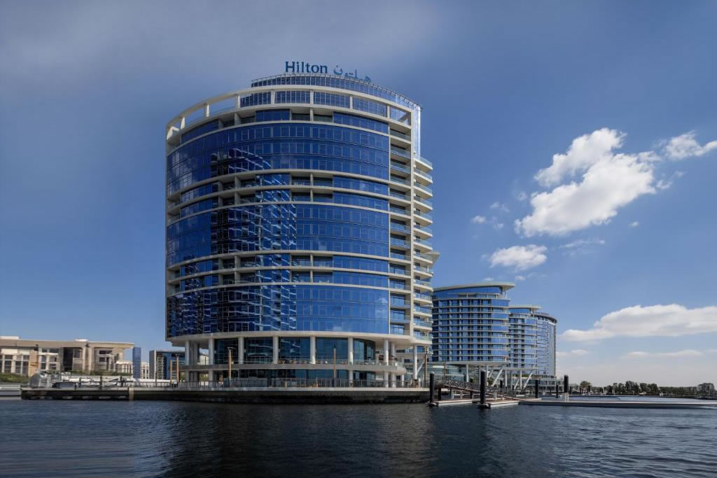Hilton Dubai Creek Hotel & Residences