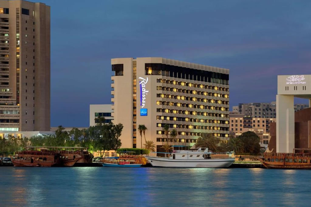 Radisson Blu Hotel, Dubai Deira Creek