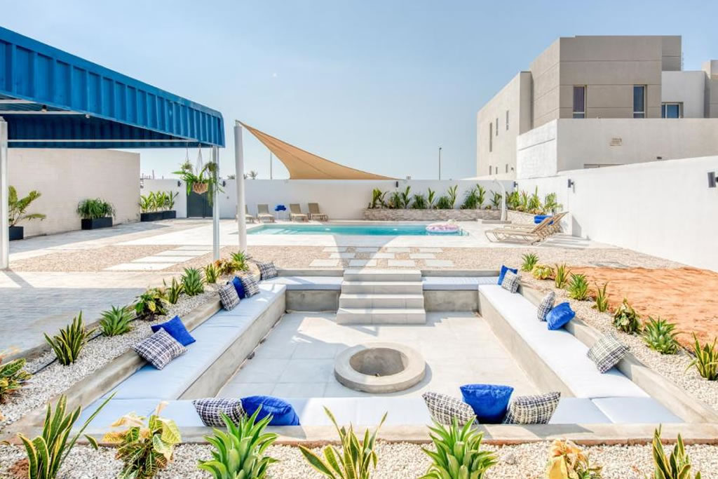 Stella Stays Cozy Beachfront Villa Private Pool 4BDR