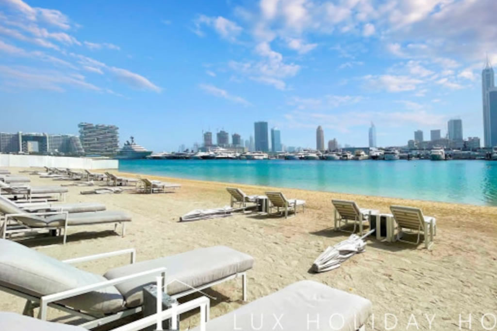 LUX | The Marina Vista Beachfront Suite 5