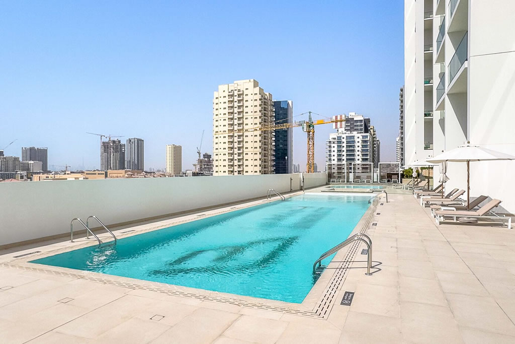 Sunlit 1BDR Stay in Jumeirah Village Circle