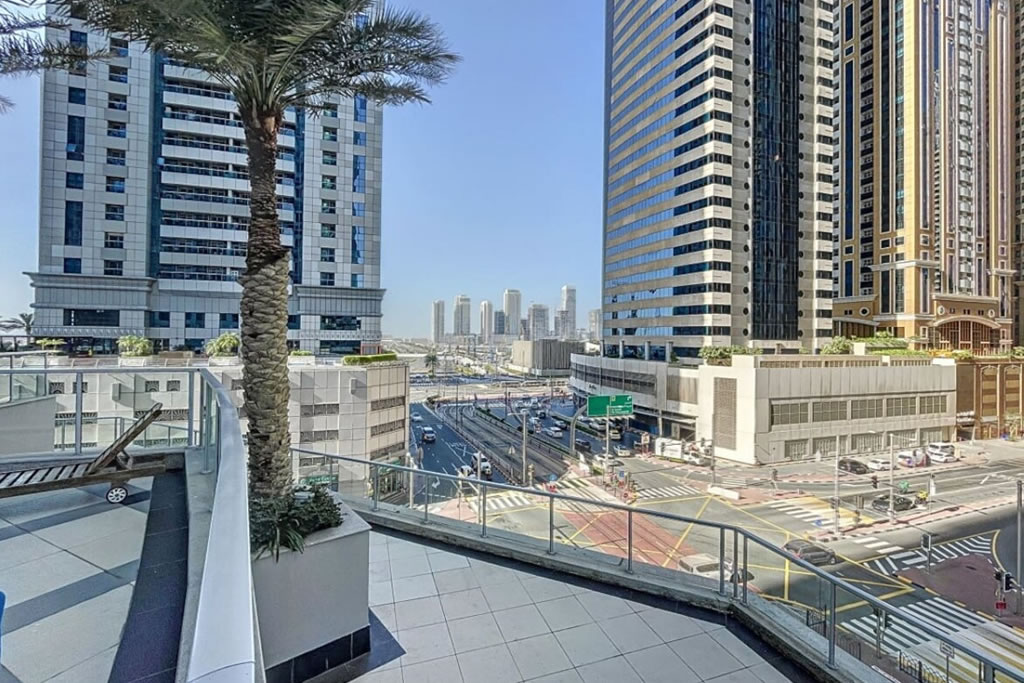 Torch Tower - Incredible Two Bedroom